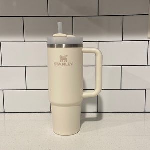 USED 30oz. Stanley Cup. ✨